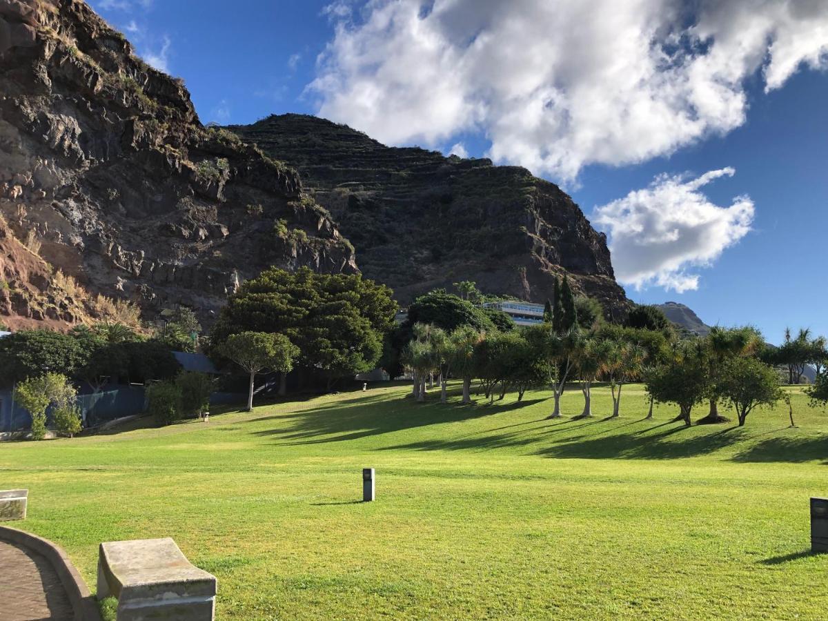 Calheta Ocean View Apartments 1 - Air Condition Estreito Da Calheta Dış mekan fotoğraf